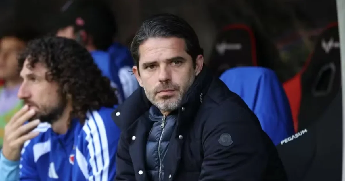 U ndje keq gjatë konferencës me mediat  ish futbollisti i Real Madrid pëson arrest kardiak  Video 