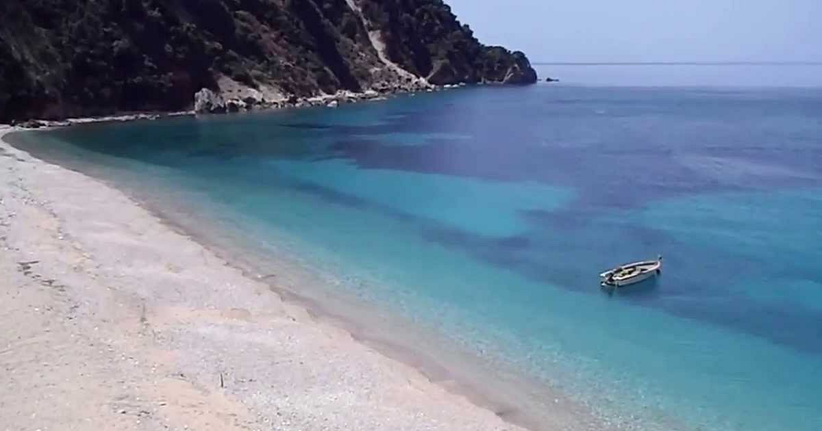 Ujërat e Potamit të ndotura prej ditësh  Bashkia e Himarës  Janë marrë mostra për analizë