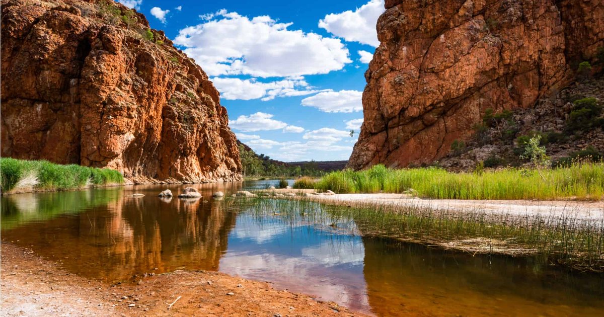 edhe-me-i-lashte-se-dinozauret-misteri-i-lumit-me-te-vjeter-ne-bote-qe-mposhti-kohen-dhe-gjeologjine