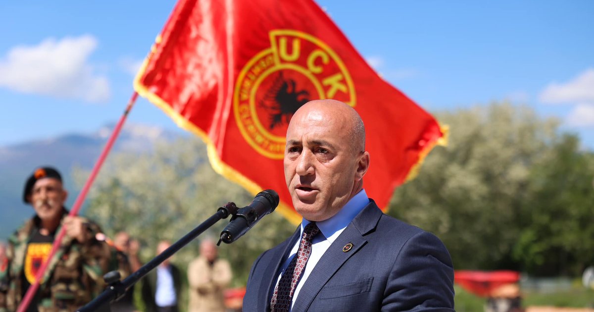 Protesta në Tiranë  Haradinaj  Turp që qytetarë nga Kosova shkojnë atje 