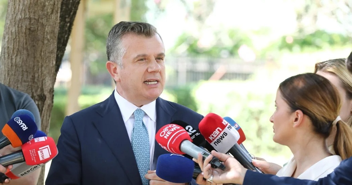  E kam marrë në telefon  s ma ka hapur   Balla për largimin e Koçekut  Unë jam bariu në PS dhe nuk kam pasur   
