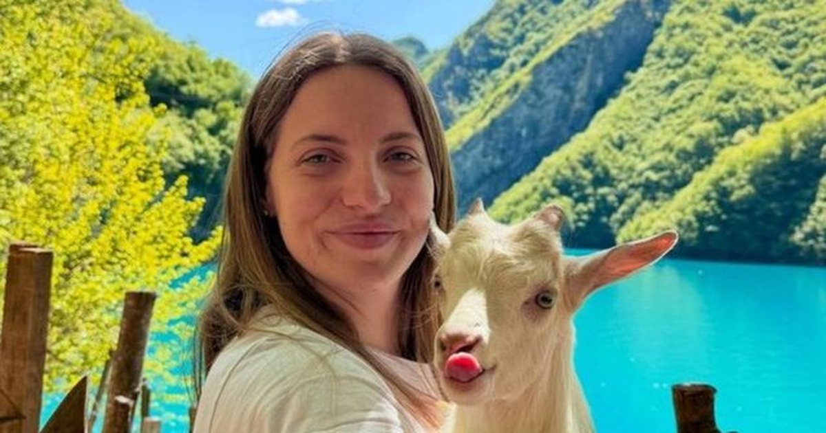  As kecat nuk do ta votojnë   Deputetja socialiste  për largimin e Koçekut  Nuk pati burrninë të dorëzonte mandatin e dhuruar nga PS 