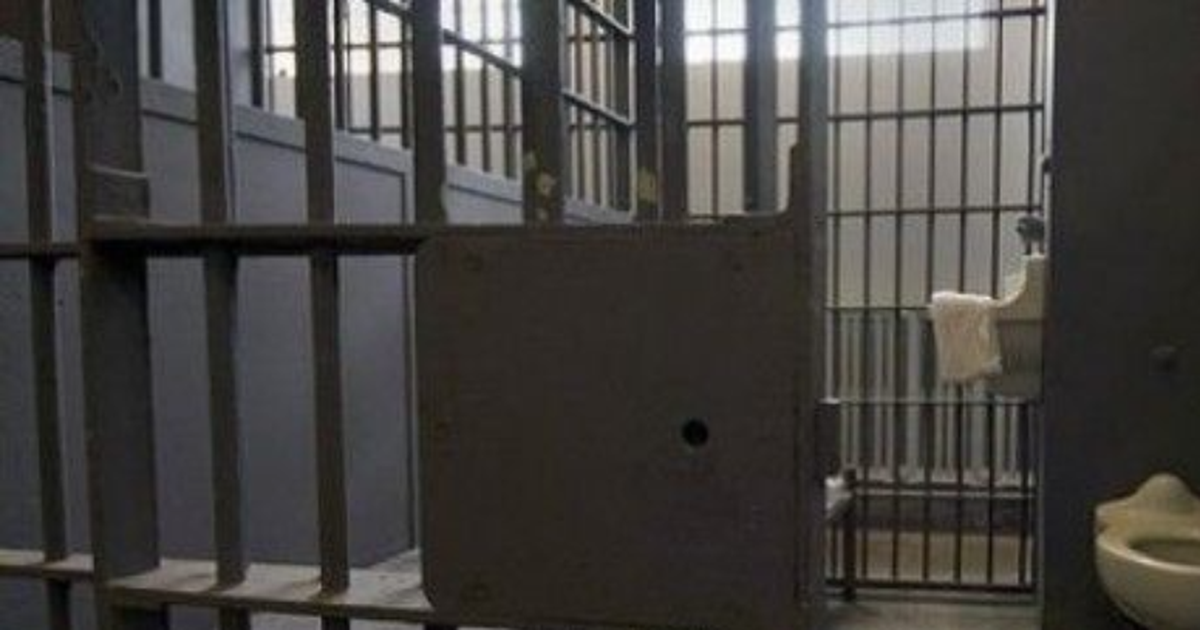 Fshehu drogë në pjesët intime  kapet MAT vizitori në burgun e Fierit 