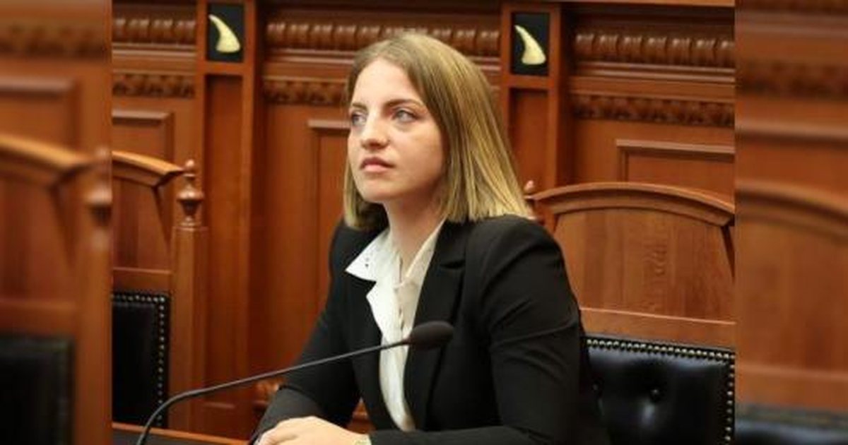  Trimneshë    Aktorja e njohur mbështet publikisht Marjana Koçekun