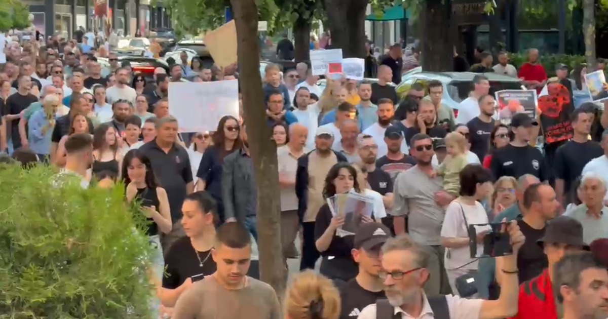 Jo vetëm në Tiranë  protesta edhe në Durrës  Vlorë  Korçë dhe Elbasan