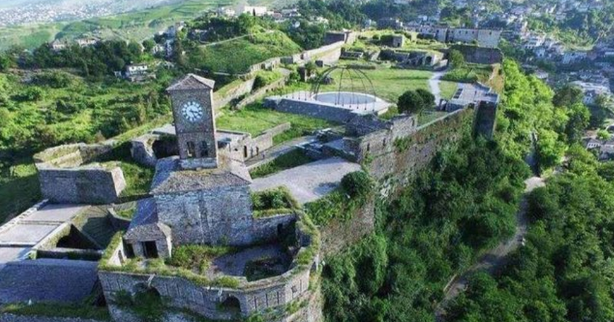 Mbi 1 5 milionë qytetarë vendas dhe të huaj vizituan sitet kulturore të Shqipërisë gjatë vitit 2025