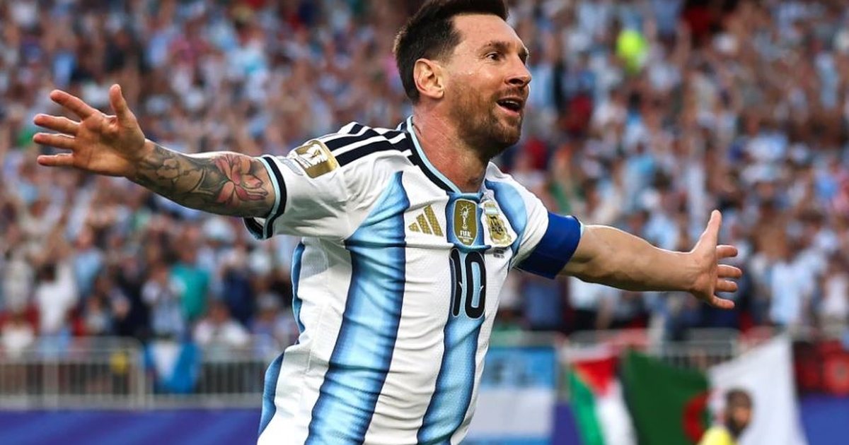 Messi parakalon Klosen dhe futet në historinë e Botëroreve
