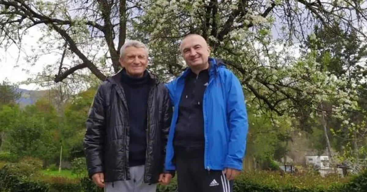 Ilir Meta del nga qelia  ish presidenti do t i japë lamtumirën e fundit babait të tij