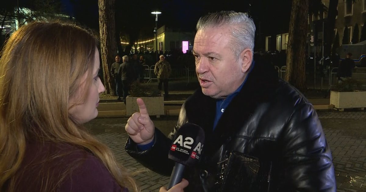 Ultimatumi i Myslim Murrizit  Enturazhi rreth Berishës të qërohet një orë e më parë