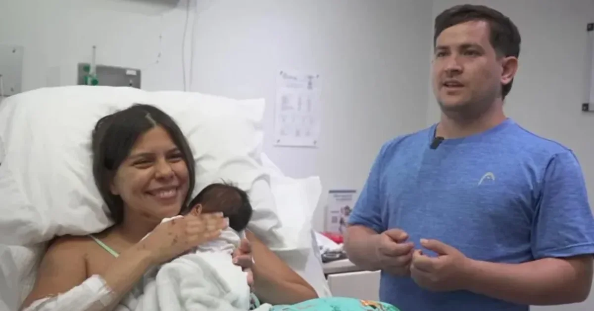 Rrëfimi prekës i nënës që shpëtoi me foshnjën 18 ditëshe nga rrënojat e tërmetit në Venezuelë  I prekja hundën nëse merrte frymë