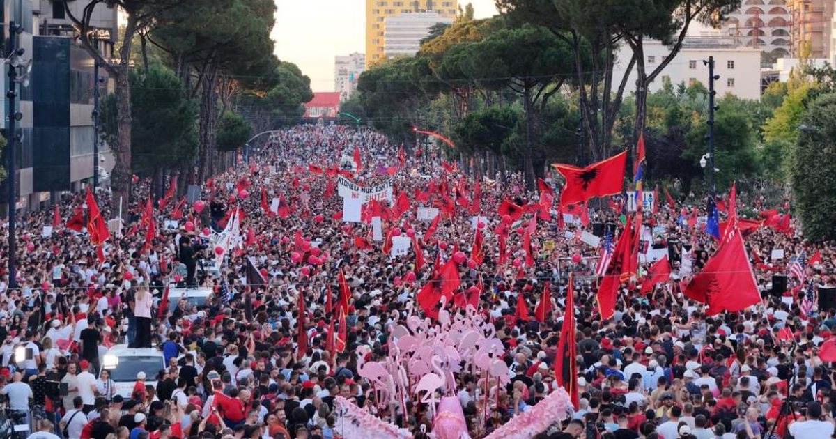 Një muaj protesta  sot mbahet tubimi i 30 të para Kryeministrisë