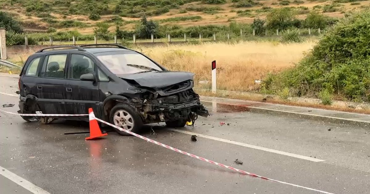 Një tjetër aksident i merr jetën një shoferi  makina del nga rruga dhe përplaset me barrierat në Qafë Thanë