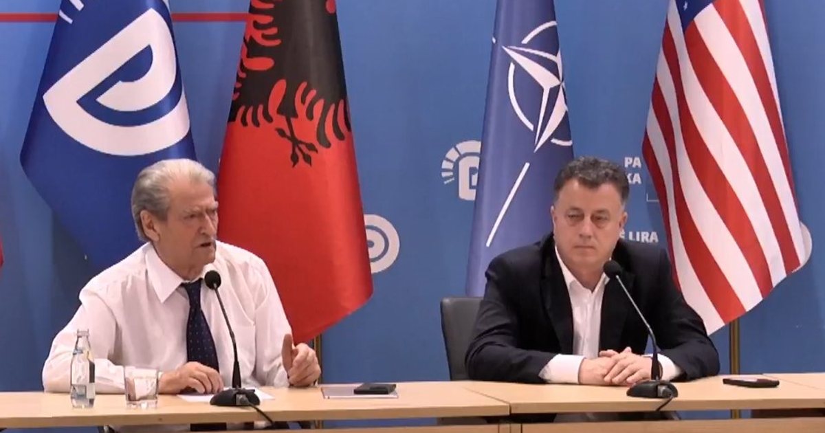  Mbështesim investimin e huaj në Zvërnec  është tokë private   Berisha  Hipokritët derdhin lot krokodili 