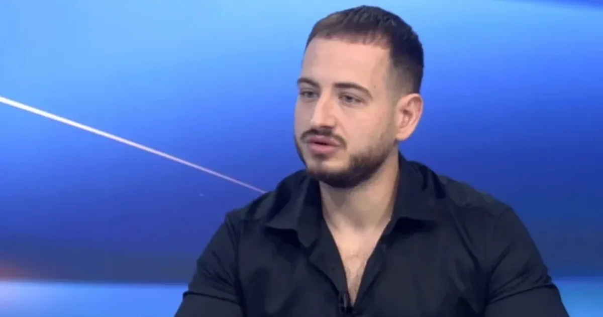 Xum Allushi gjen dashurinë  publikon foto me partneren e tij  Foto 