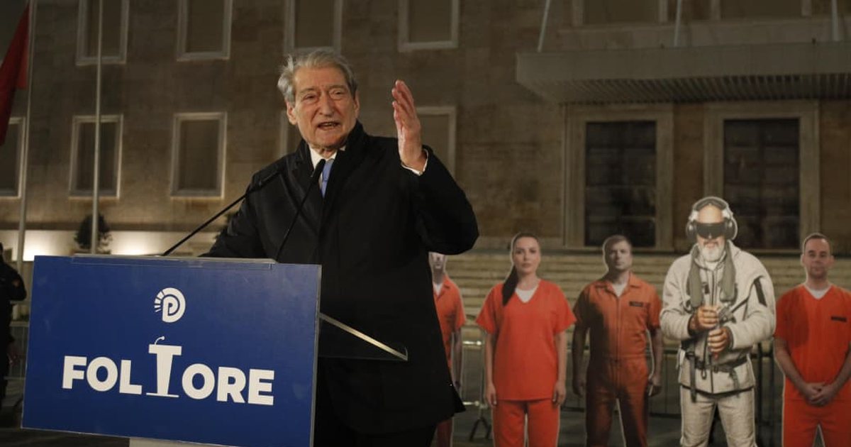  Ky regjim po shpërfytyron Shqipërinë   Berisha  Në 24 janar  protesta më e fuqishme që ka njohur ndonjëherë Tirana