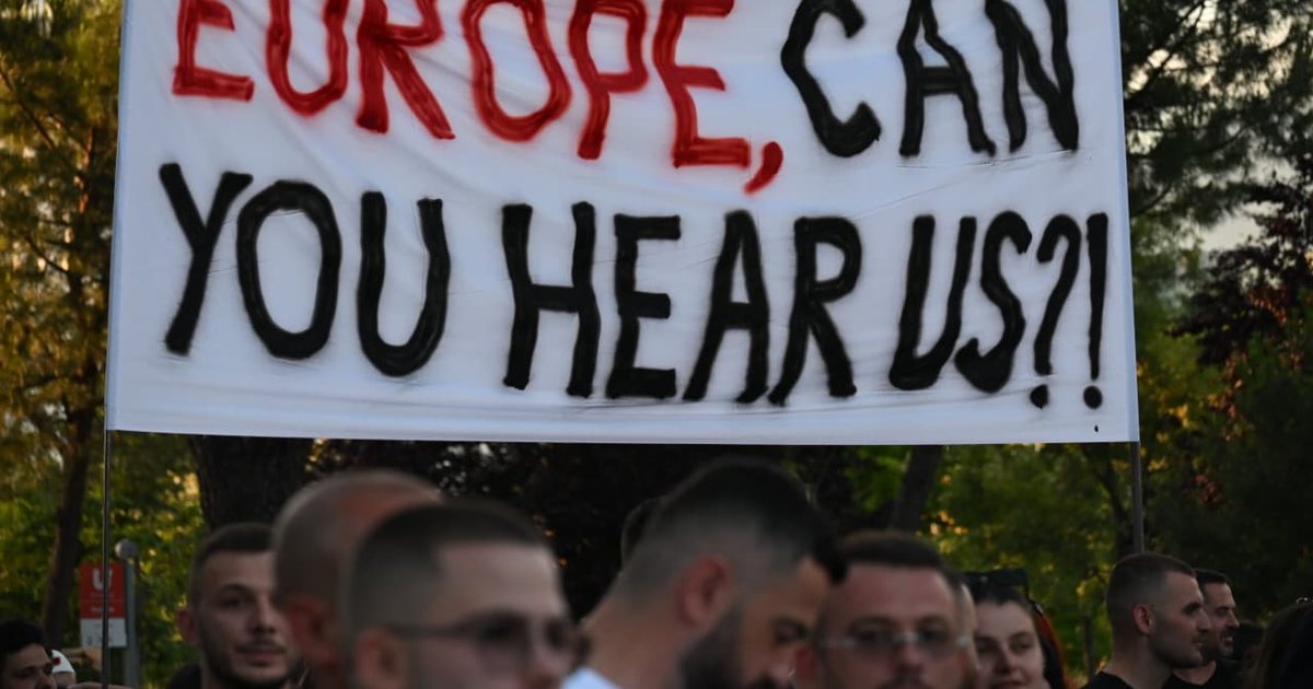 Nis protesta e 20 të në Tiranë  qytetarët mblidhen në Sheshin  Skënderbej 