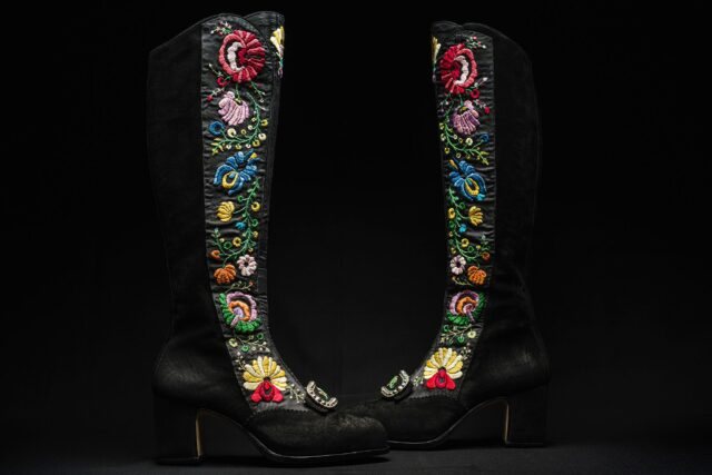 Si kanë rënë cilësia e mallrave luksoze: Rrobat markave