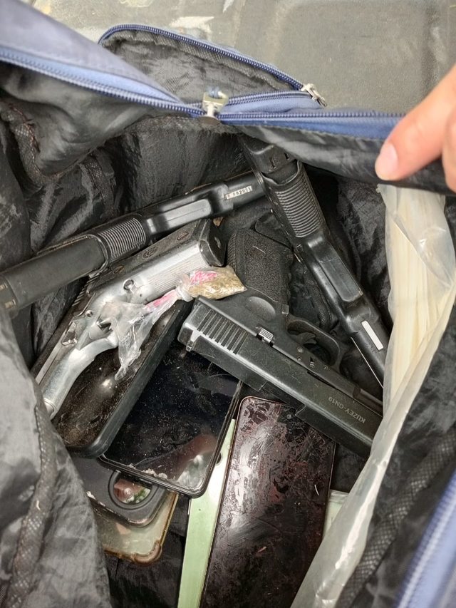 Ushtria e Ekuadorit LUFTË me organizatën e armatosur ‘Los