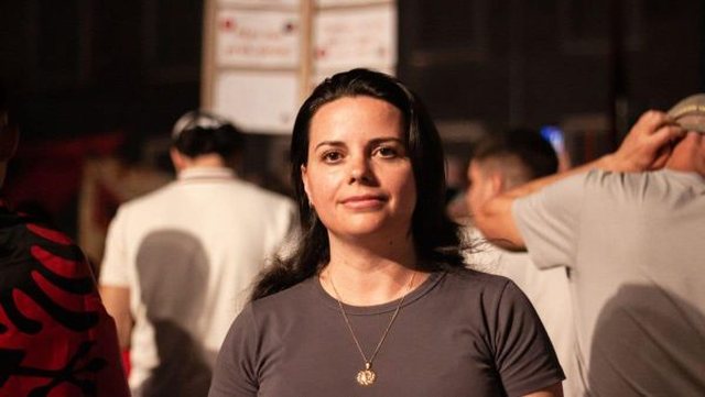 Fytyrat e protestës: Njihuni me shqiptarët që protestojnë