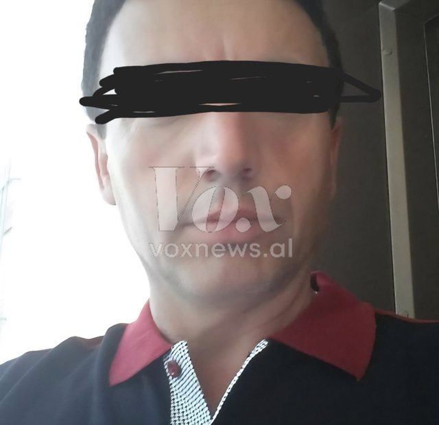 EMRI/ Publikohet FOTOJA e POLICIT që kishte marrëdhënie intime me