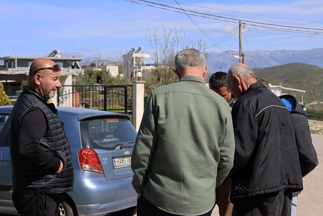 Bledar Sinani i "Plazza Casino" në plazhin e Pasqyrave, rrezikon