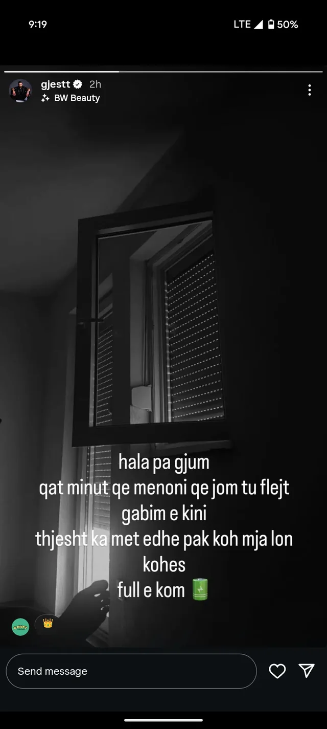 Gjesti shqetëson fansat, ç’po ndodh me këngëtarin?