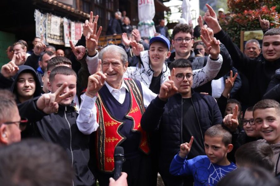 Maji i ZGJEDHJEVE! Pas 10 ditëve Shqipëria voton...përplasje