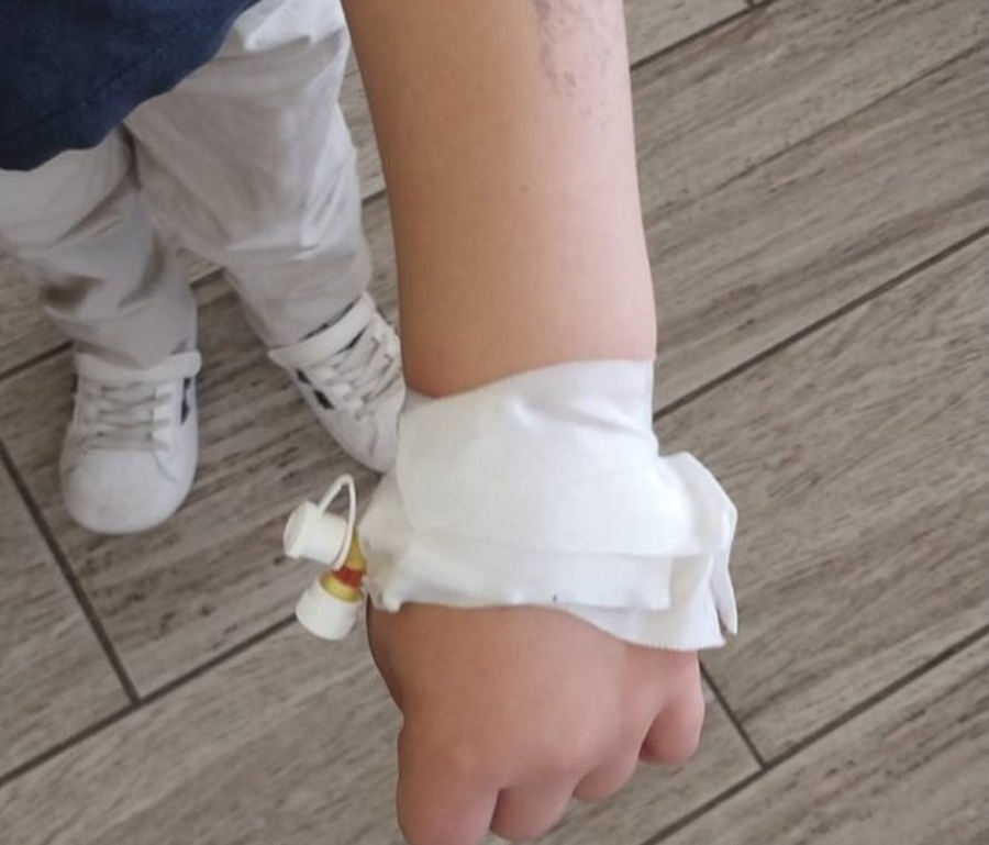 Skandali me helmimin e fëmijëve mbetet pa autor! Misteri i