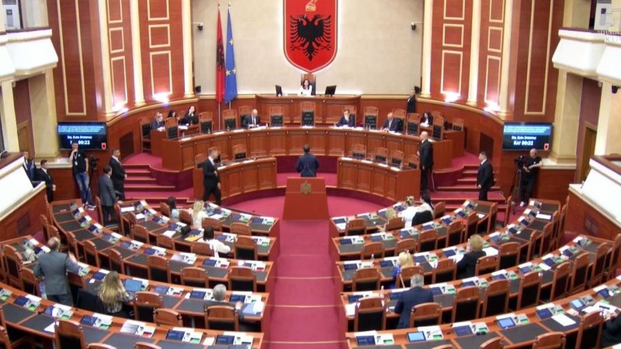 Tensione në Kuvend! Flamur Noka përjashtohet nga seanca