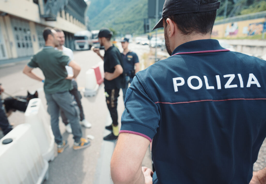 Hajduti shqiptar kapet ‘mat’ nga çifti Italian, por