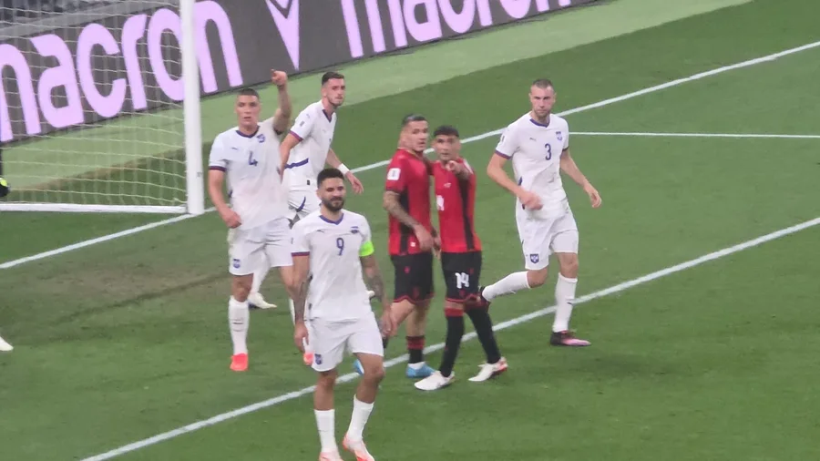 FOTOT- Humbi mundësinë e artë përballë Serbisë,