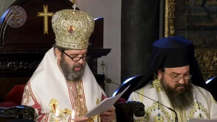 Për herë të parë, Kryepeshkopi Joan mban meshë në