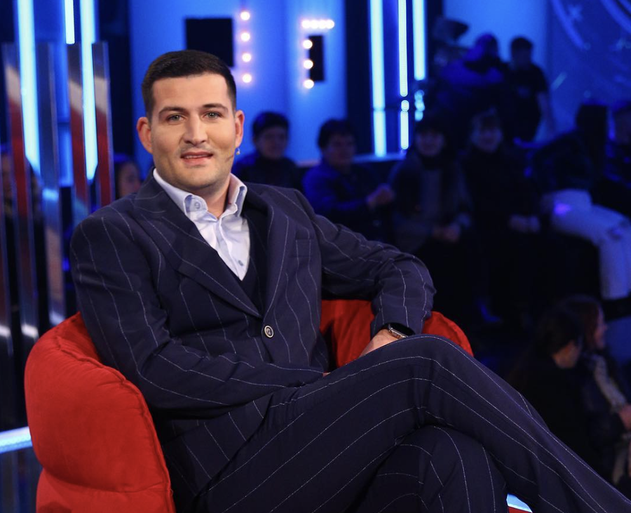 Emra shumë për një karrige! Cilët po përfliten si