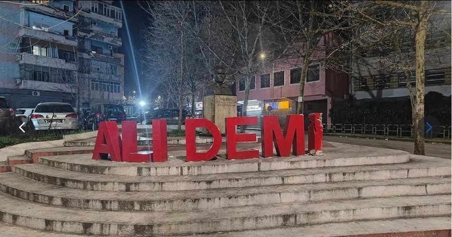 Ngrihet kulla 19-katëshe e Union Bank në Ali Dem, prek shkollën