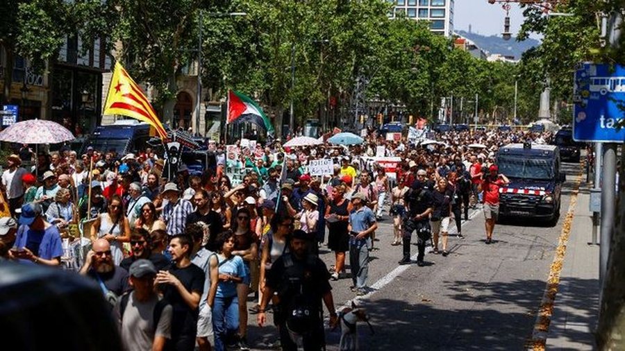 Protesta në Barcelonë kundër turizmit, qytetarët