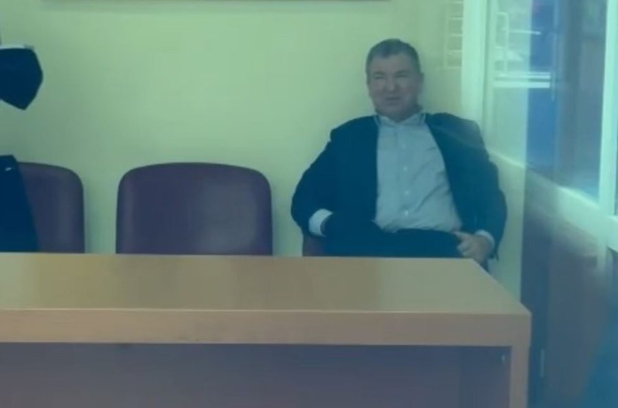 Shtyhet seanca në Apel për Vangjush Dakon, mungon një nga të