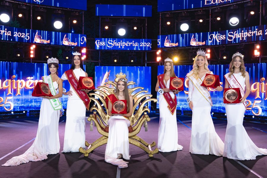 Kurorëzohet bukuroshja e vitit: Miss Shqipëria 2025 shpallet në