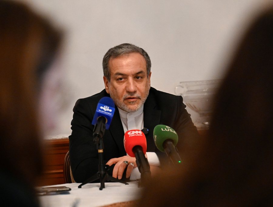 Ministri i Jashtëm iranian refuzon çdo negociatë me