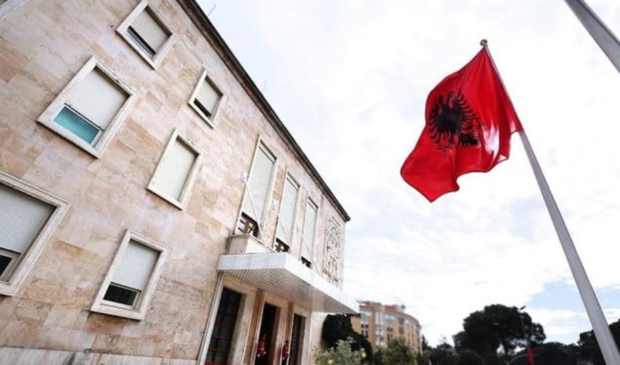 Ministrisë së Financave, aksionari i parë në Bankën