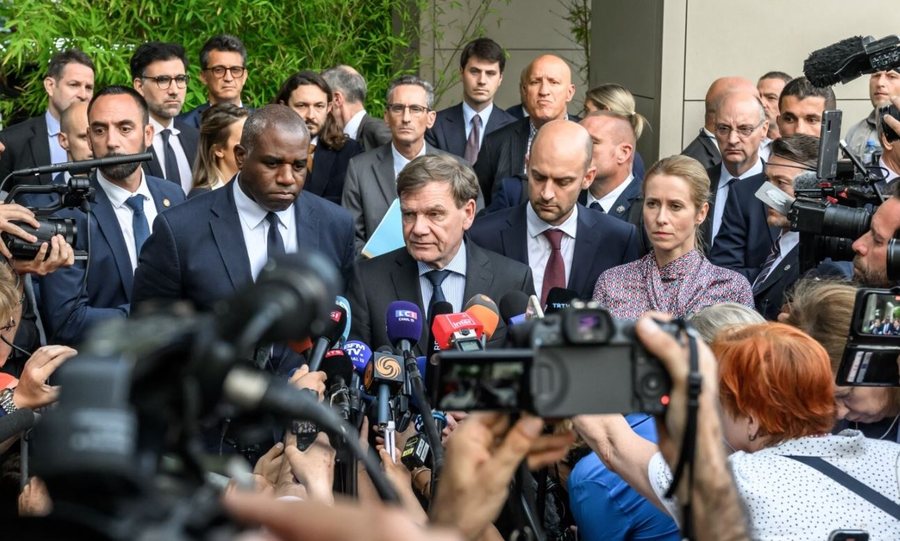 Takimi i evropianëve me Iranin jep shpresë për bisedime të