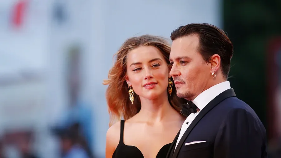 Johnny Depp: Në dashuri kam qenë budalla, shikon dikë dhe mendon