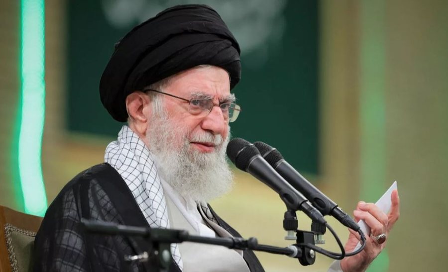 Sulmet nga Izraeli dhe SHBA, Khamenei ende hesht, analisti për CNN: Ai e di