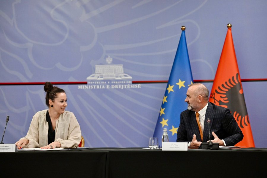 Udhërrëfyesi për Digjitalizimin e ASHK 2025–2028, një