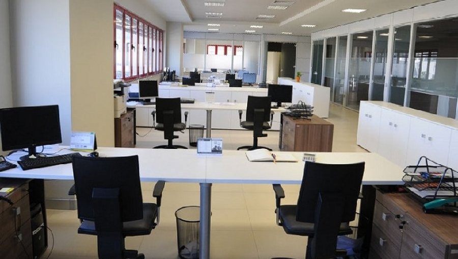 Efekti zgjedhje, punësimi në shtet arrin rekord në 3-mujorin e