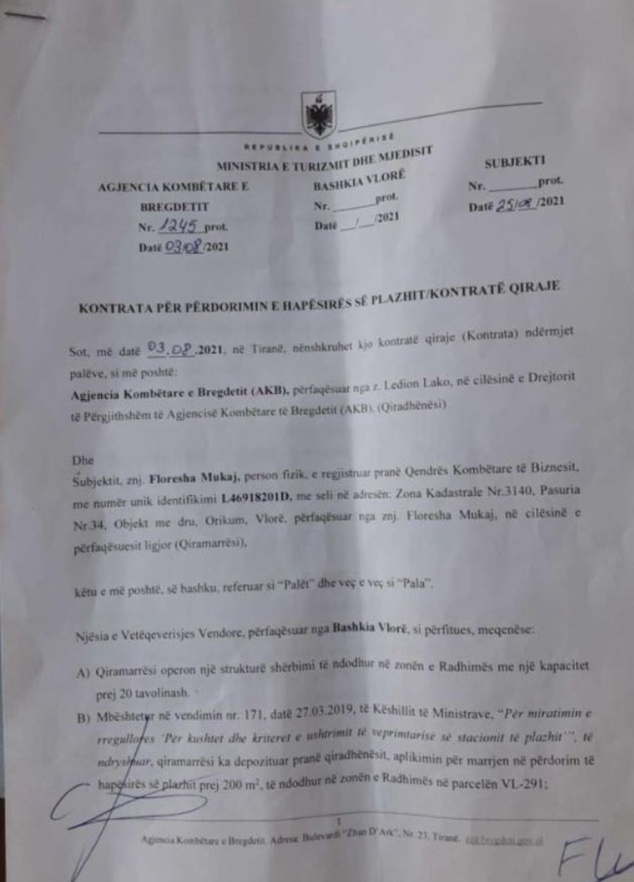Përplasje për hapësirën e plazhit në Radhimë, dy