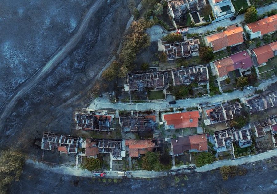 'Digjet' Turqia/ 77 zjarre aktive, Izmiri “në