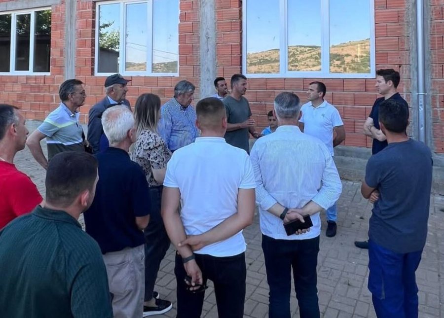 Shkolla SHQIPE dhe "bota serbe"/ Valë reagimesh për