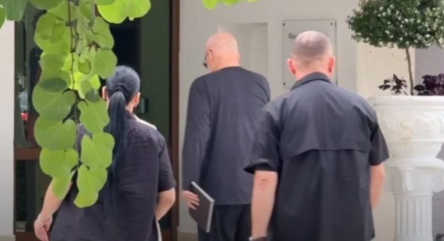 "Spastrim" edhe në Fier! Rama kërkon dorëheqjen e