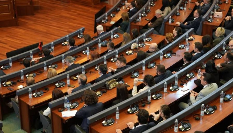 Dështon edhe përpjekja e 44-t për ta bërë Kosovën
