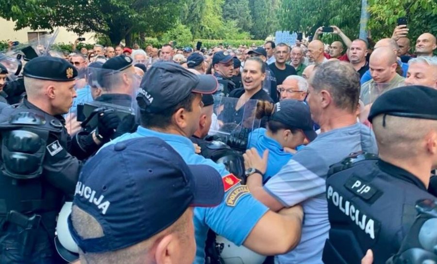 Shpërthejnë protestat në Malin e Zi, shkak dhënia e